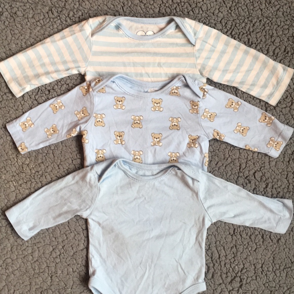 💙Set of 3 Children’s Place Baby Boy Onesies 💙